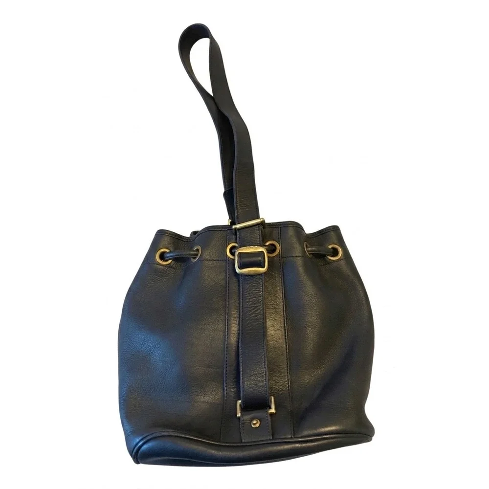 Dooney & Bourke Vtg Blk Leather Drawstring Bucket Bag Made in USA Tassel Classic
